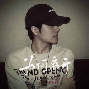 男人摸胸舔下面视频
